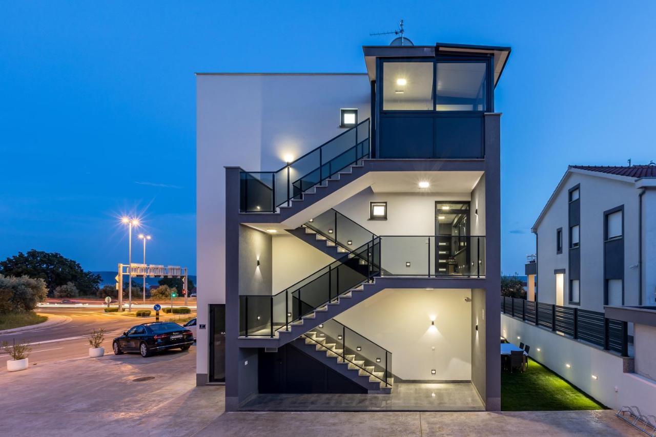 Luxury Apartments Katarina Каштела Экстерьер фото